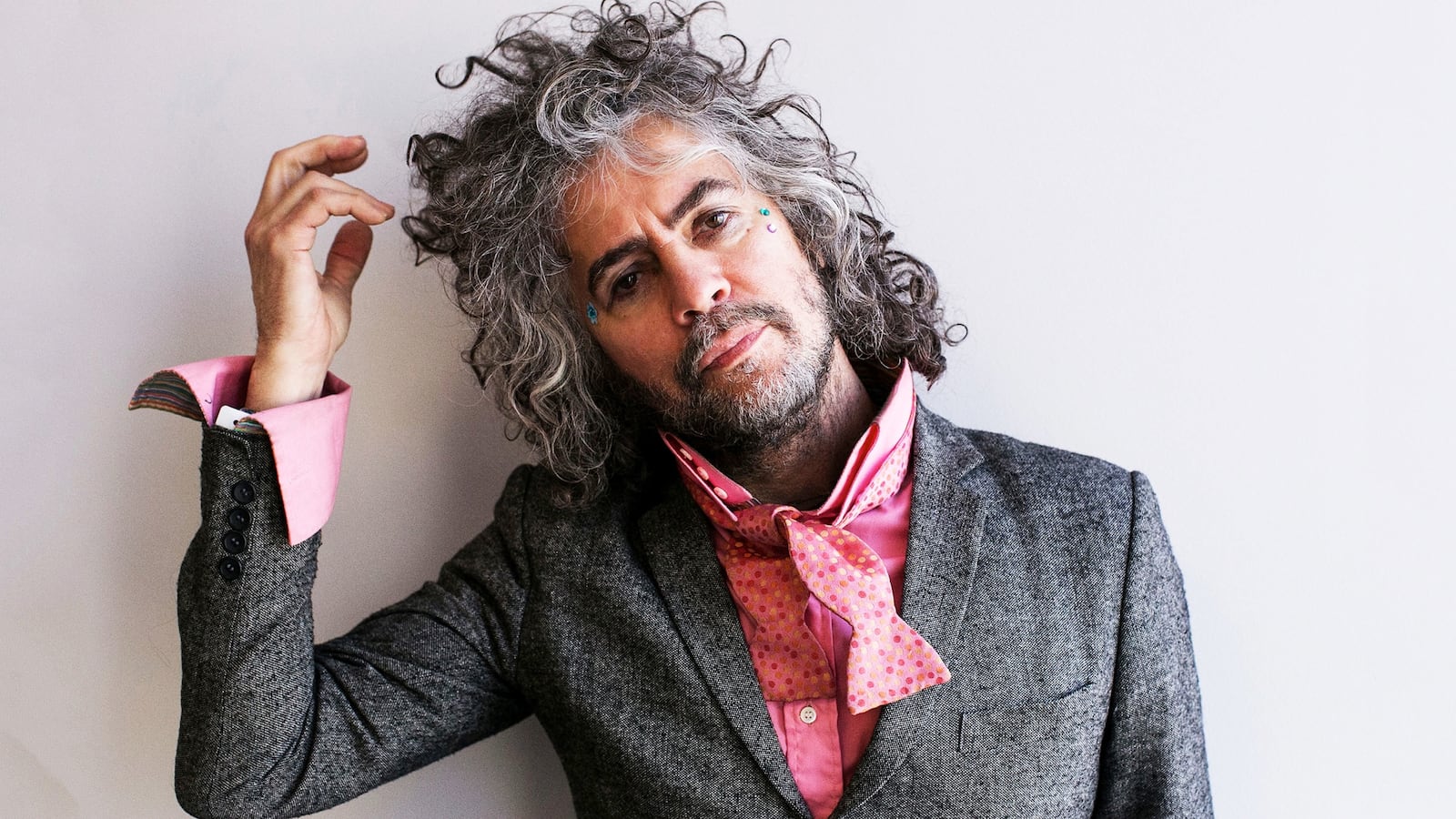 190415-slate-wayne-coyne-tease_tyxjei