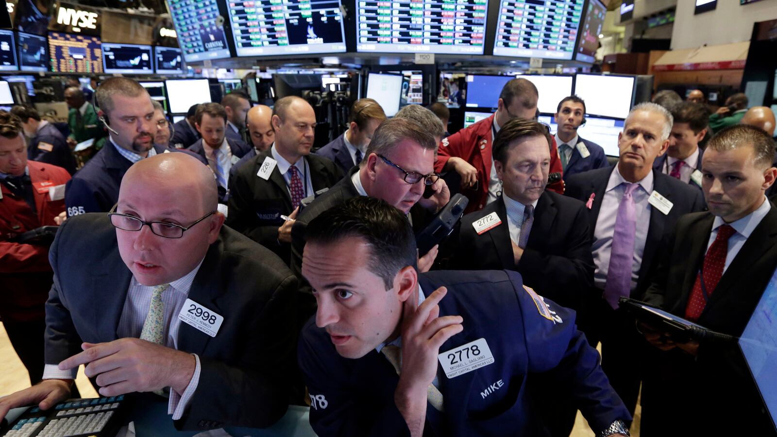 articles/2013/10/14/panic-sets-in-with-the-davos-crowd/131014-debt-panic-gross-tease_j8kqii