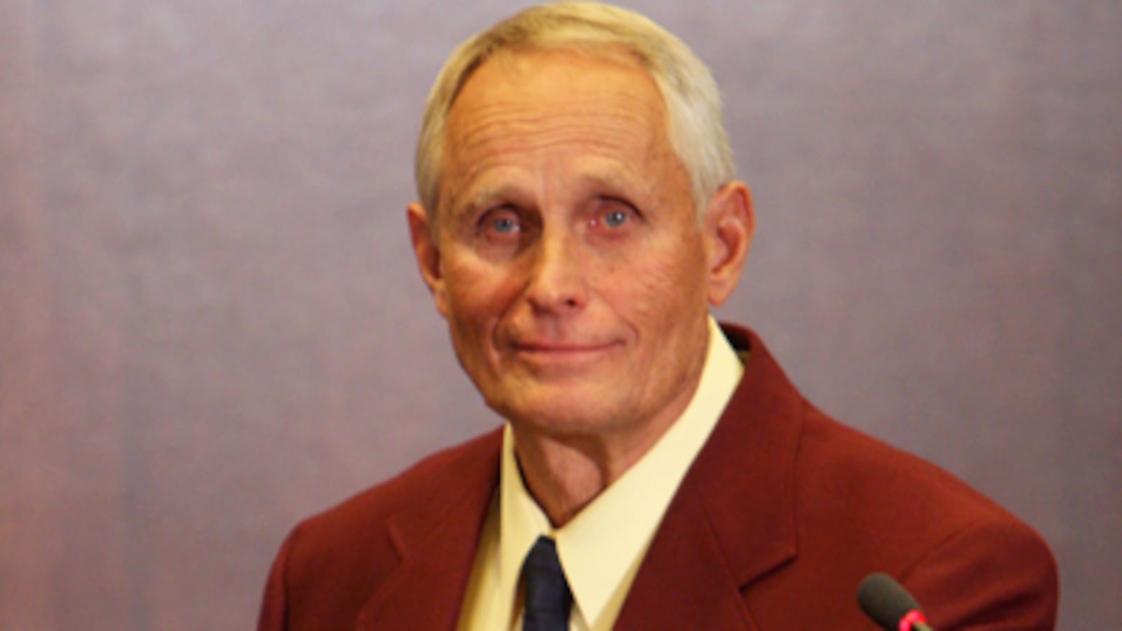 articles/2010/10/31/the-idaho-gubernatorial-candidate-named-pro-life/ames-pro-life_137437_c8vkvh