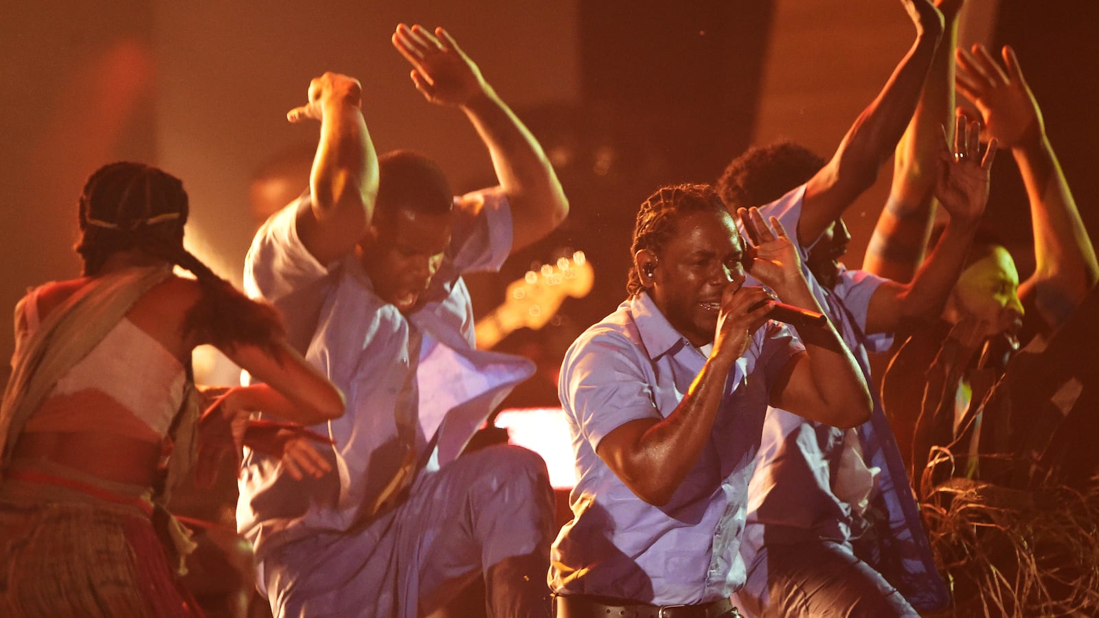 articles/2016/02/15/kendrick-lamar-delivers-powerful-black-lives-matter-inspired-grammys-performance/160215-wilstein-kendrick-lamar-tease_asdvg0