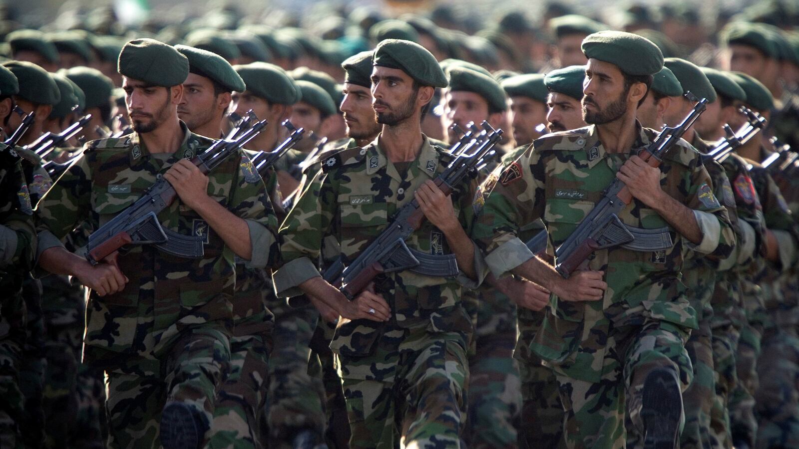 180429-iran-arrests-british-professor-cheat_zfc02y