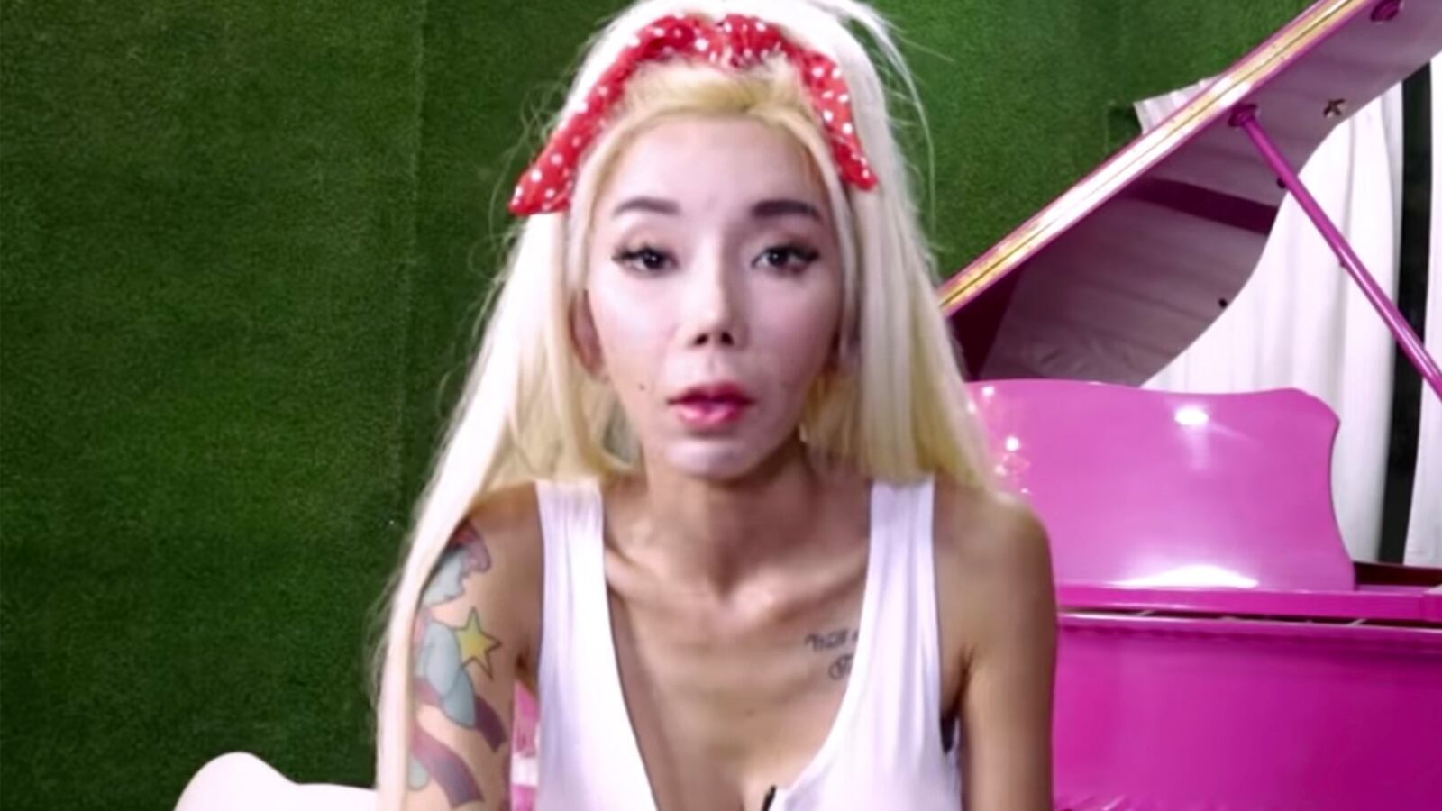 200505-jones-youtube-playboy-model-tease_ry14rr