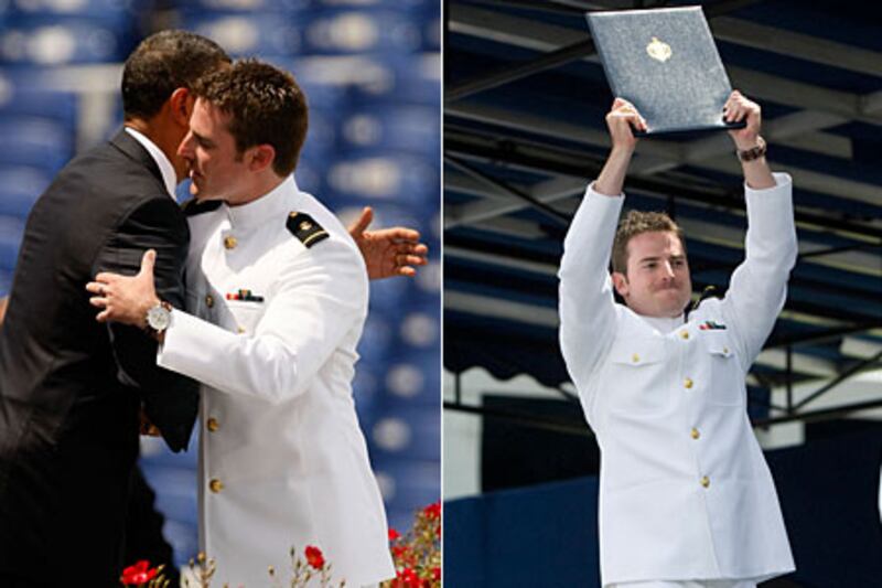 articles/2009/05/26/faith-of-my-brothers/mccain-grad-gallery_oiewxj