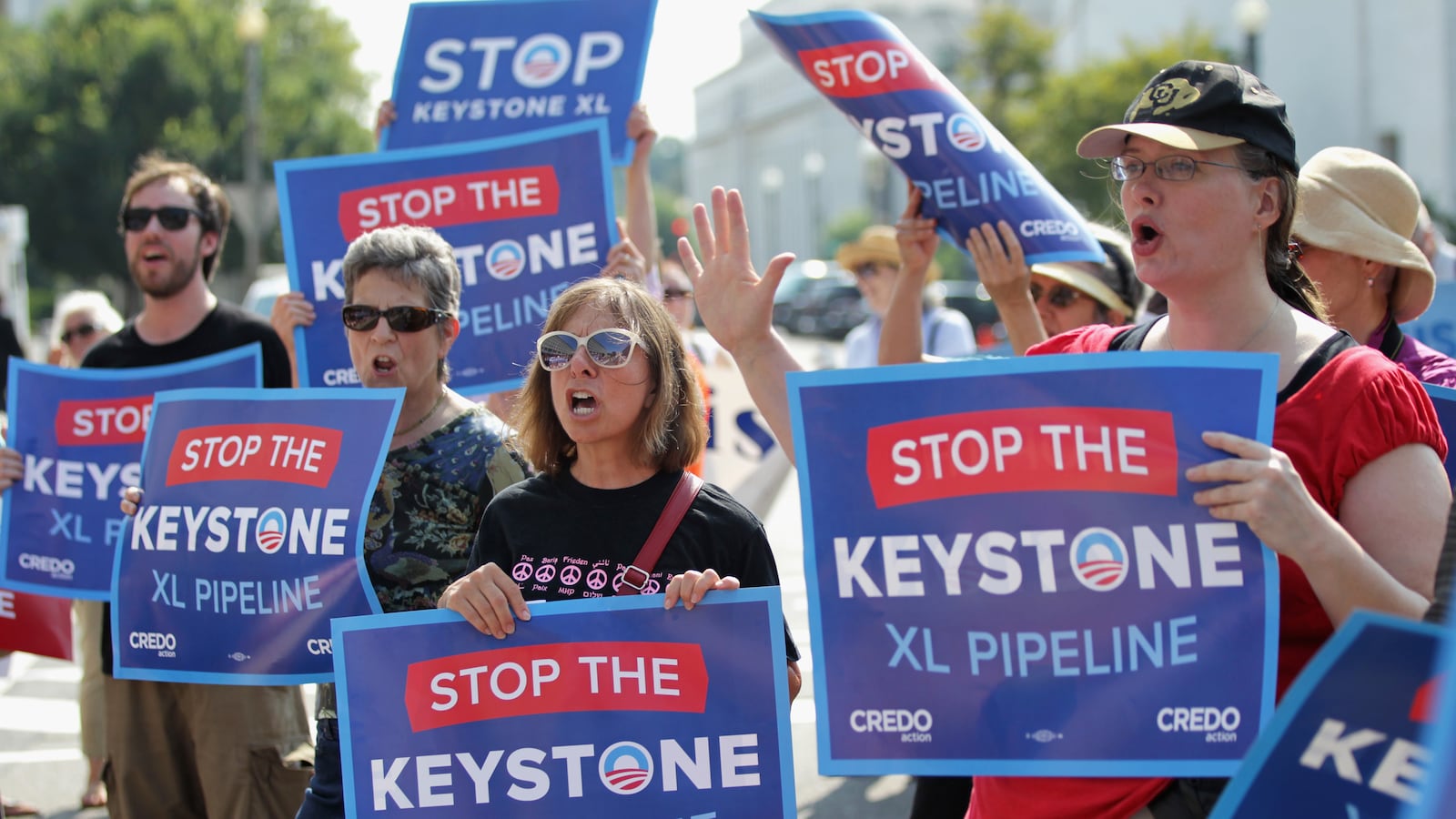 articles/2014/05/12/keystone-pipeline-is-d-c-s-dumbest-debate/140508-casey-keystone-tease_axlv4c