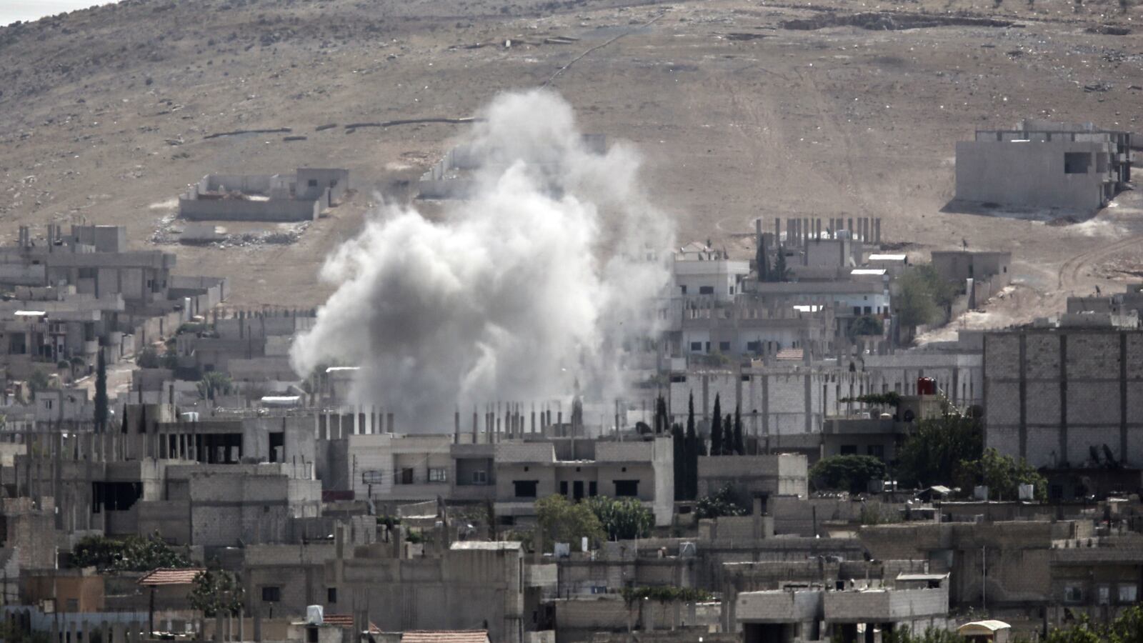 cheats/2014/10/05/isis-enters-kobani-set-to-seize-syrian-city/141005-kobani-cheat_uwatbr