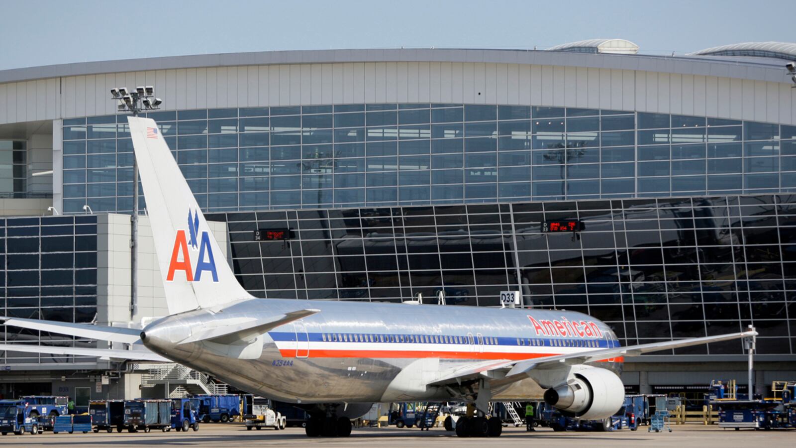 cheats/2011/11/29/american-airlines-files-for-bankruptcy/american-airlines-files-bankruptcy-protection-cheat_jsnkej