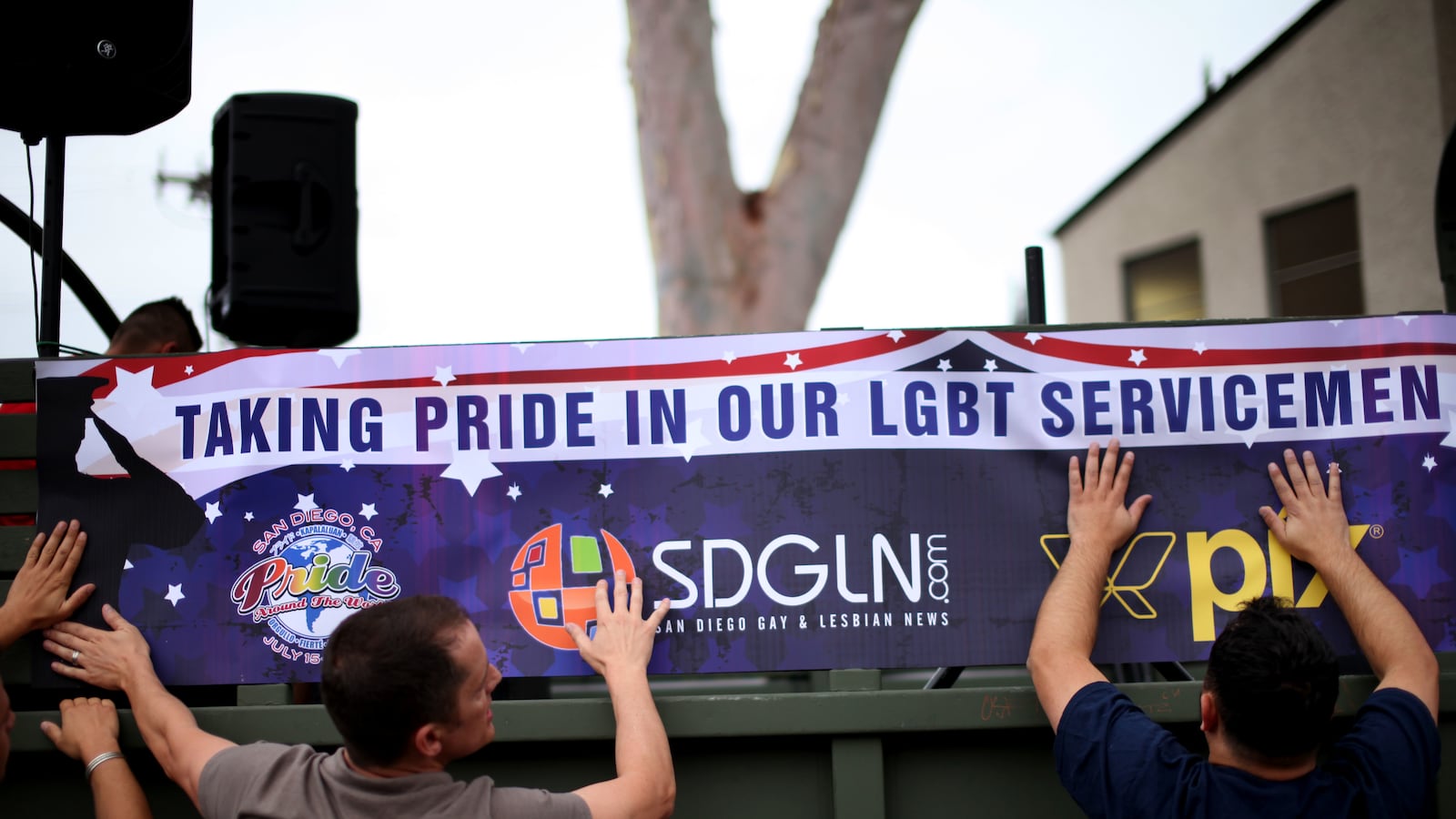 articles/2013/03/28/how-a-doma-verdict-affects-gay-and-lesbian-military-families/how-a-doma-verdict-affects-gay-and-lesbian-military-families-image_lsvjj3