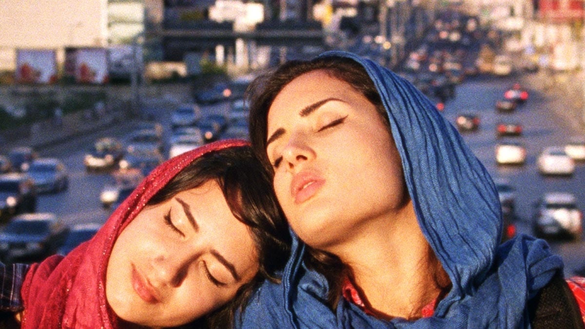 articles/2011/08/27/circumstance-movie-how-lesbians-live-in-iran/circumstance-memarian_rlure7