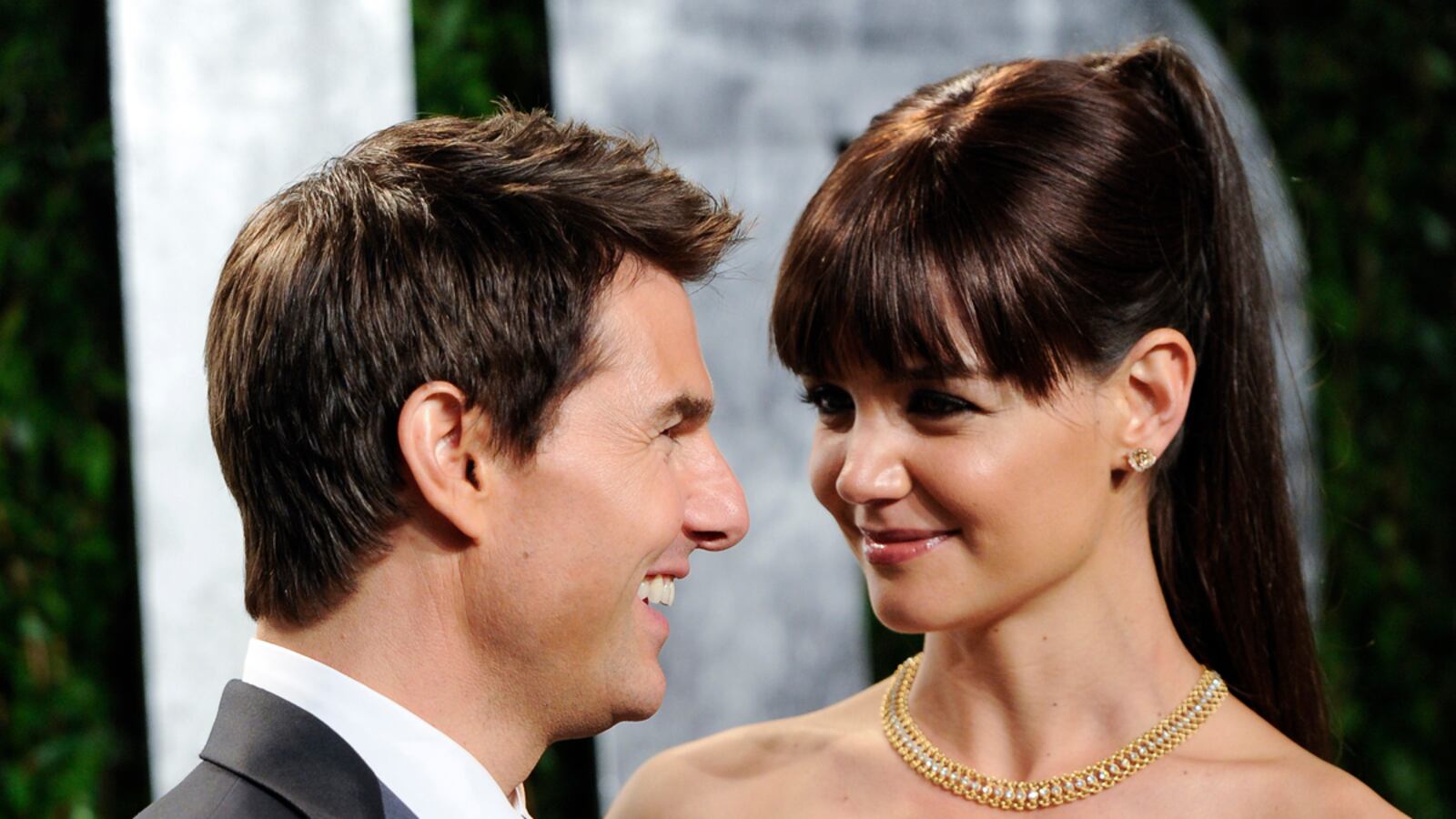 articles/2012/07/05/ex-scientologists-speak-out-about-what-katie-holmes-is-experiencing/tomkat-rumors-ebner_aizyiz