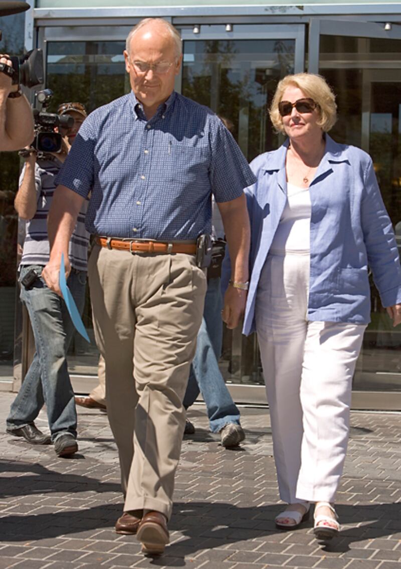 galleries/2011/06/21/dressed-for-distress/suzanne-craig-scandal-clothing_x0anfr