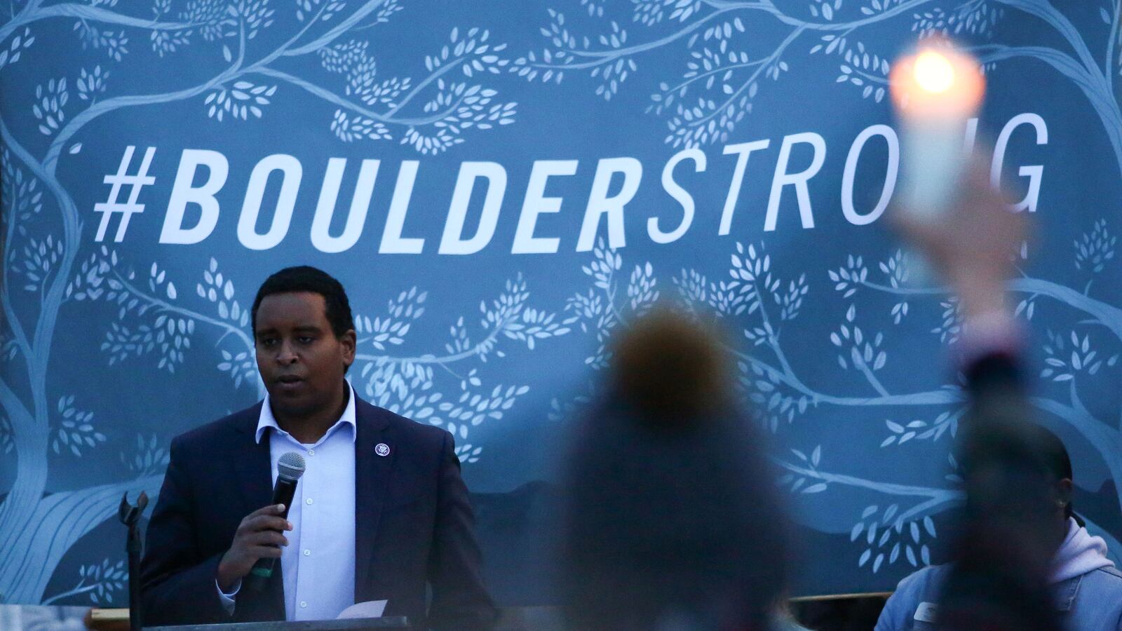 2021-03-26T030353Z_1254524619_RC2RIM9Z4TIQ_RTRMADP_3_COLORADO-SHOOTING_eimfza