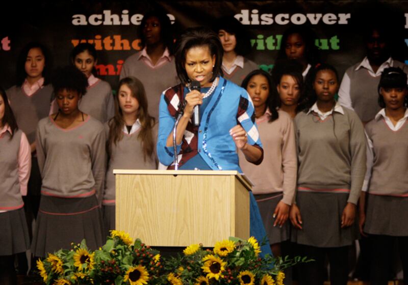 galleries/2009/04/29/michelle-s-first-100-days/michelle-obama-power-13_aeetl8