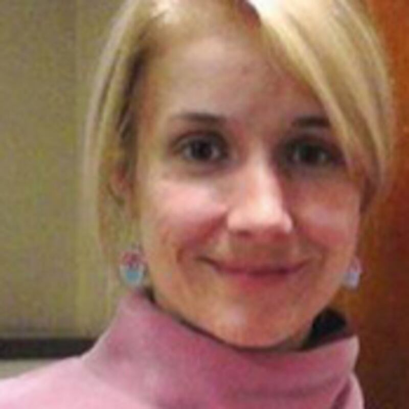 articles/2009/11/19/the-worlds-brainiest-call-girl/cole-brainiest-call-girl-belle_64239_rjr1yu