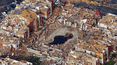 cheats/2011/05/25/joplin-missouri-before-and-after/joplin-after-tornado_kwwusu