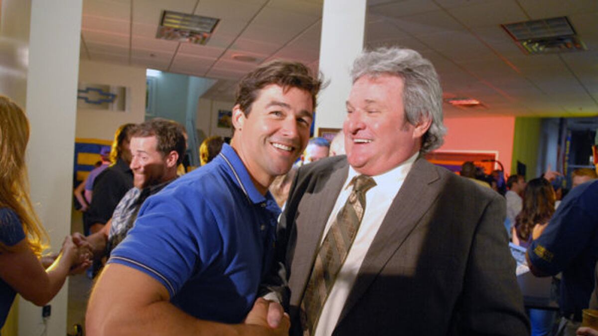 articles/2011/11/11/joe-paterno-could-have-learned-from-friday-night-lights/friday-night-lights-coach-taylor-wolf_a332ym