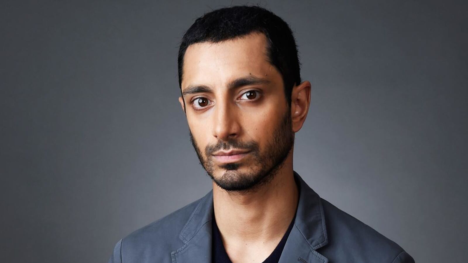 articles/2016/09/15/riz-ahmed-pens-moving-essay-about-racial-profiling-and-being-muslim-post-9-11/160915-Zimmerman-Riz-Ahmed-tease__l0wawe