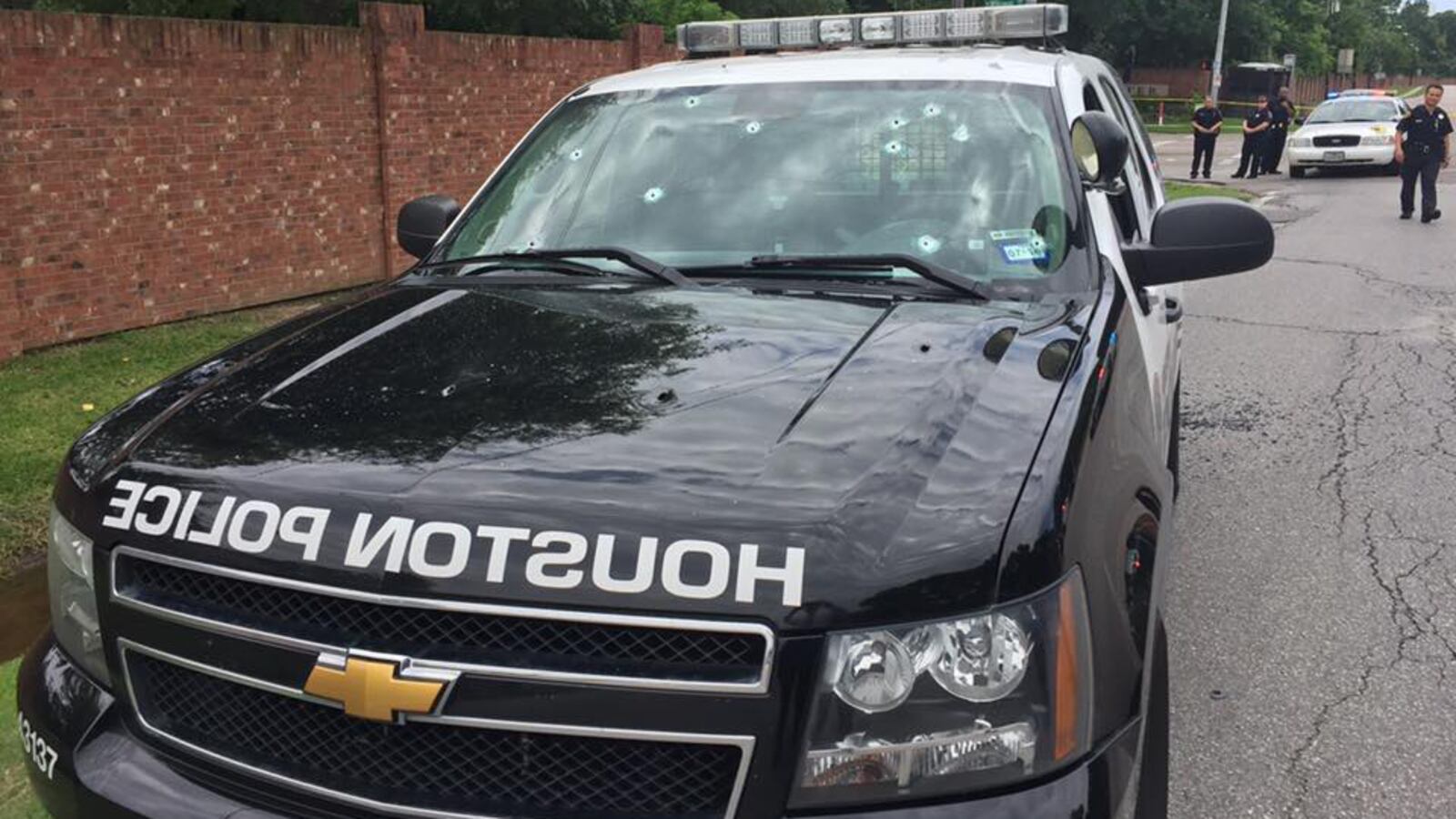 2016-05-29T120000Z_2082398218_TM3EC5T1IMK01_RTRMADP_3_HOUSTON-SHOOTING_ubh8ah