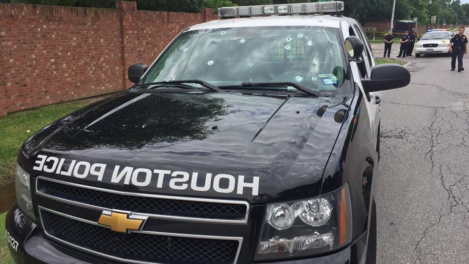 2016-05-29T120000Z_2082398218_TM3EC5T1IMK01_RTRMADP_3_HOUSTON-SHOOTING_ubh8ah