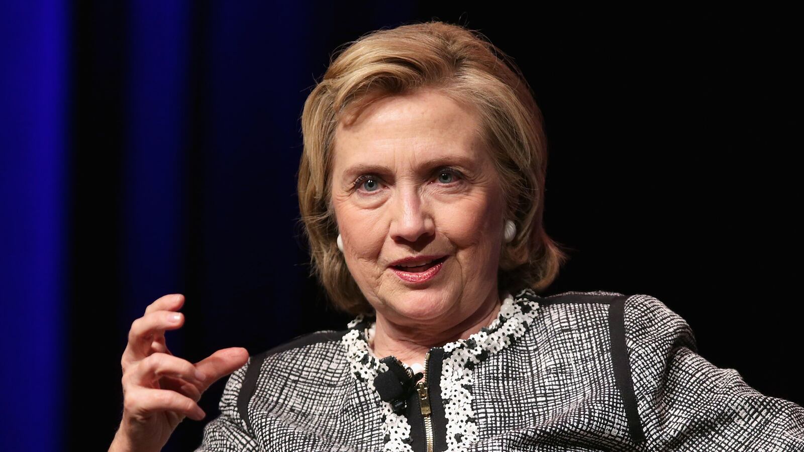 cheats/2014/06/24/ar-republican-hillary-would-get-shot/140613-hillary-cheat_pydw2y