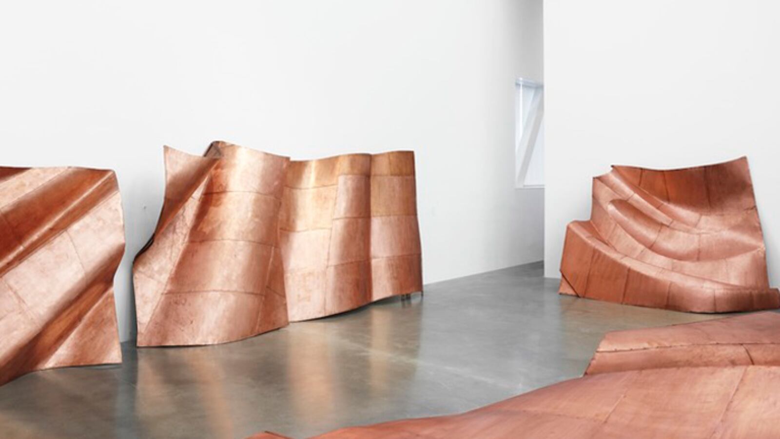 articles/2012/02/27/danh-vohs-statue-of-liberty-at-the-new-museum-trie/danh-vo-daily-pic-gopnik_vrunod